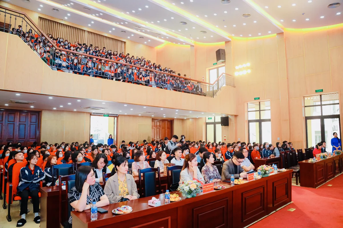 Toàn cảnh Tọa đàm