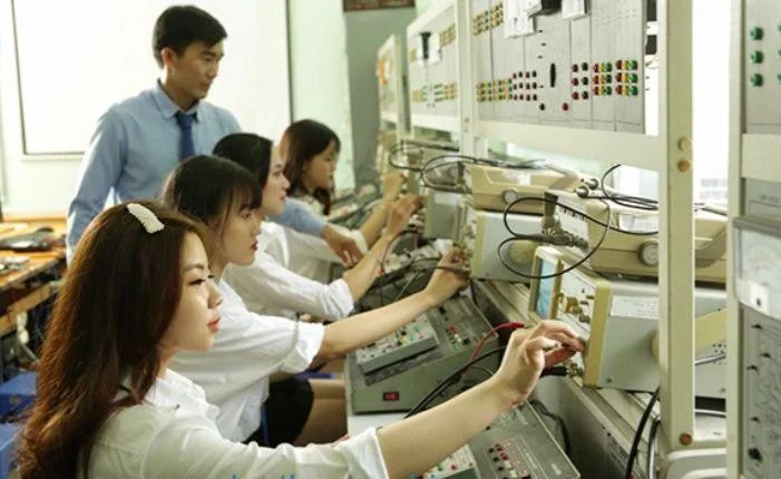 Liên hiệp KH&KT Việt Nam: Hành trình 40 năm tập hợp, đoàn kết và phát huy vai trò đội ngũ trí thức trong sự nghiệp xây dựng và bảo vệ Tổ quốc