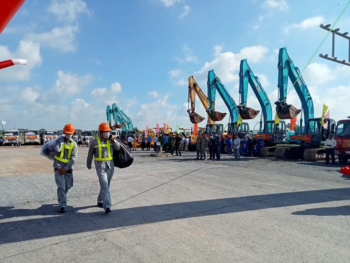 Quang cảnh buổi lễ động thổ