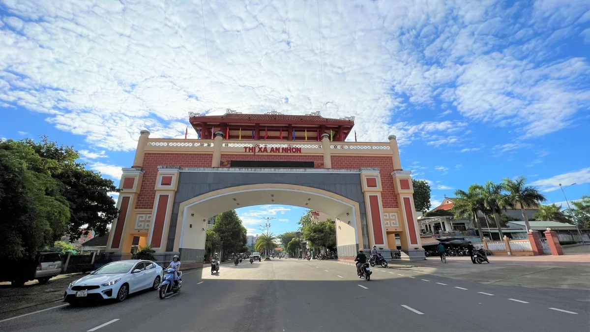 cổng chào thị xã An Nhơn