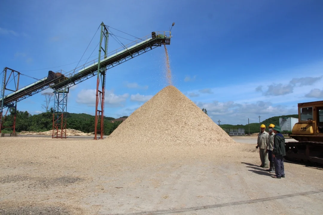 Huyện M’Drắk được một số doanh nghiệp quan tâm về đầu tư phát triển tại địa phương, tạo công ăn việc làm cho bà con tại địa phương