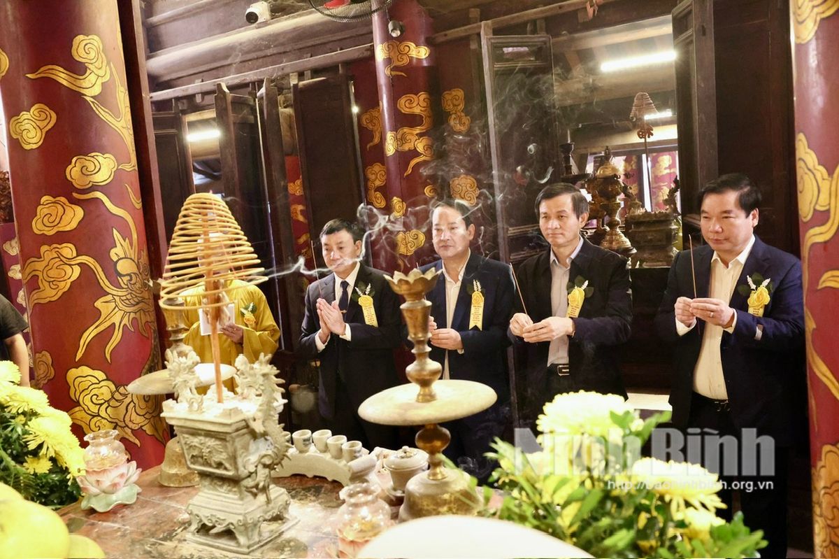 https://apibeta.baoninhbinh.org.vn/user-blob/15088545-560b-d200-1fa2-cc31adda5a44/2024/11/23/20241123_134008_1732344628496.jpg