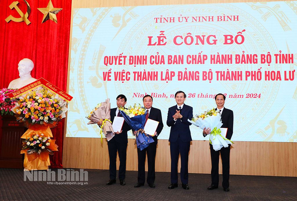 https://apibeta.baoninhbinh.org.vn/user-blob/15088545-560b-d200-1fa2-cc31adda5a44/2024/12/26/bt-tang-hoa-hl_1735182456974.jpeg