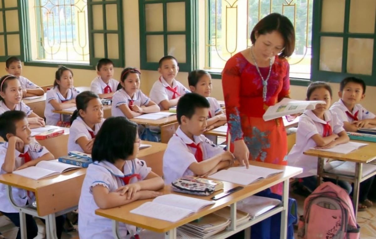 Giáo dục bắt buộc và những vấn đề đặt ra đối với giáo dục tiểu học
