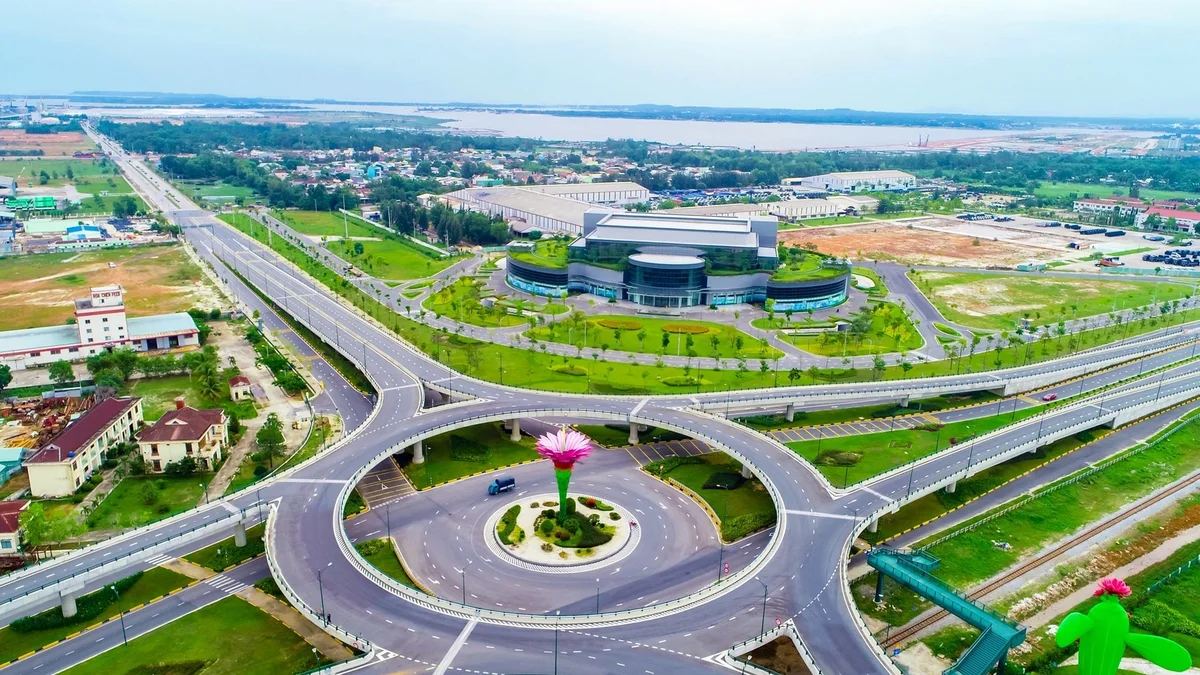 CHU LAI OPEN ECONOMIC ZONE – A MARK OF 22 YEARS– CONTINUING TO REACH FURTHER AND RETAIN THE ROLE OF AN ECONOMIC GROWTH DRIVER IN SOUTHERN ĐÀ NẴNG