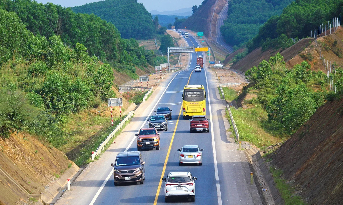 Quyết tâm đạt mục tiêu 3.000 km đường bộ cao tốc trong năm 2025