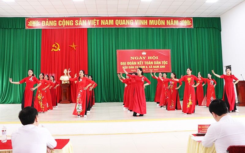 Chủ tịch UBND tỉnh Nghệ An dự ngày hội Đại đoàn kết tại huyện Nam Đàn