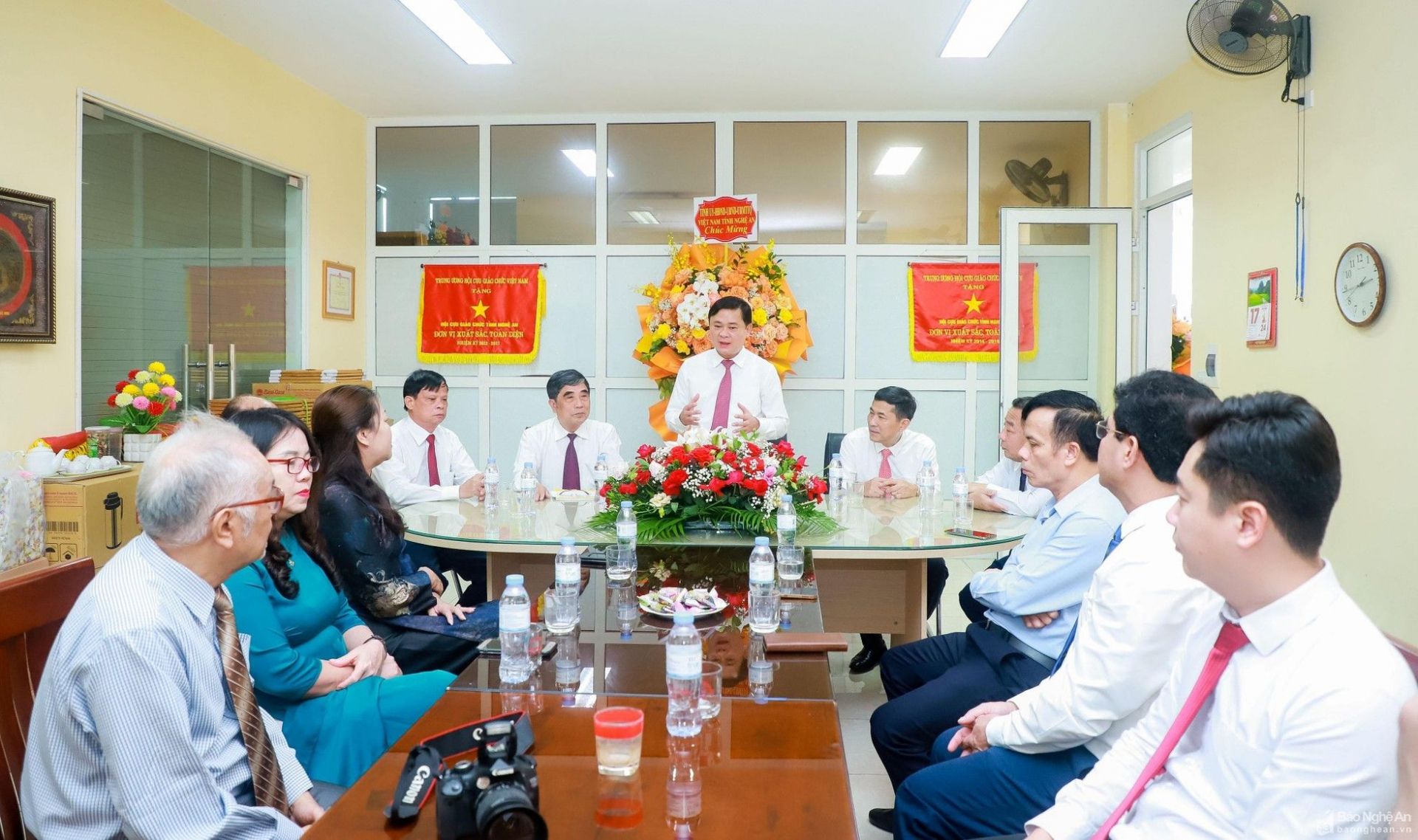 Bí thư Tỉnh ủy Nghệ An Thái Thanh Quý chúc mừng Ngày Nhà giáo Việt Nam