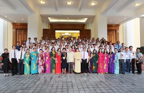 tong bi thu gap mat 87 dai bieu nong dan xuat sac 30 nam doi moi hinh 1