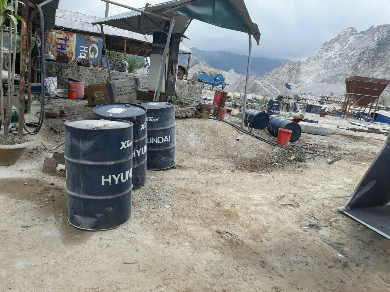 Sản phẩm  cũng được sử dụng cho nhiều thiết bị, máy móc công nghiệp khác nhau