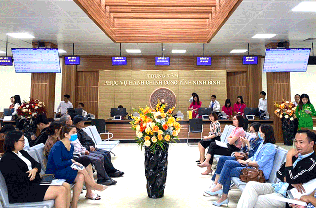 Trung tâm phục vụ hành chính công Ninh Bình chính thức đi vào hoạt động