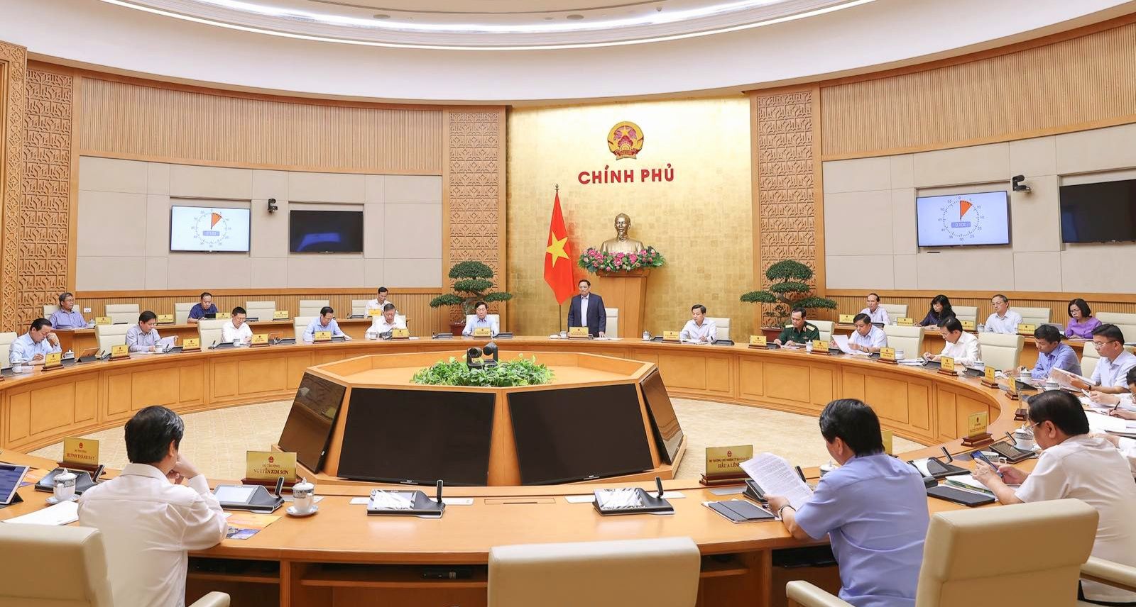 Chính phủ 