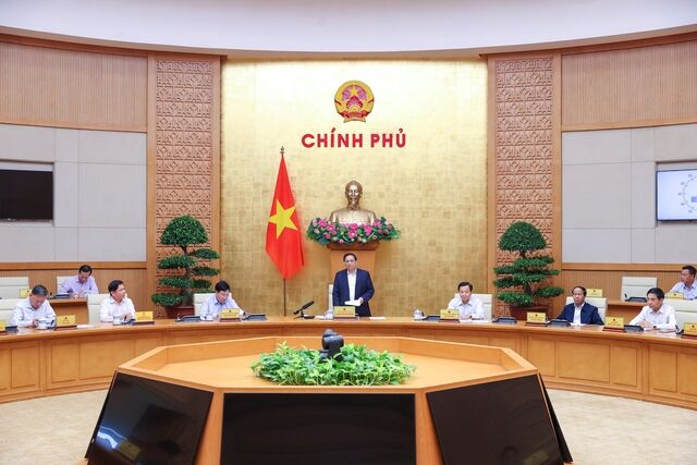 Thủ tướng nêu hàng loạt nhiệm vụ, giải pháp quan trọng để hoàn thành tốt mục tiêu của năm 2022 - Ảnh 4.