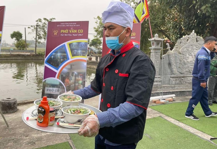 Phở Vân Cù