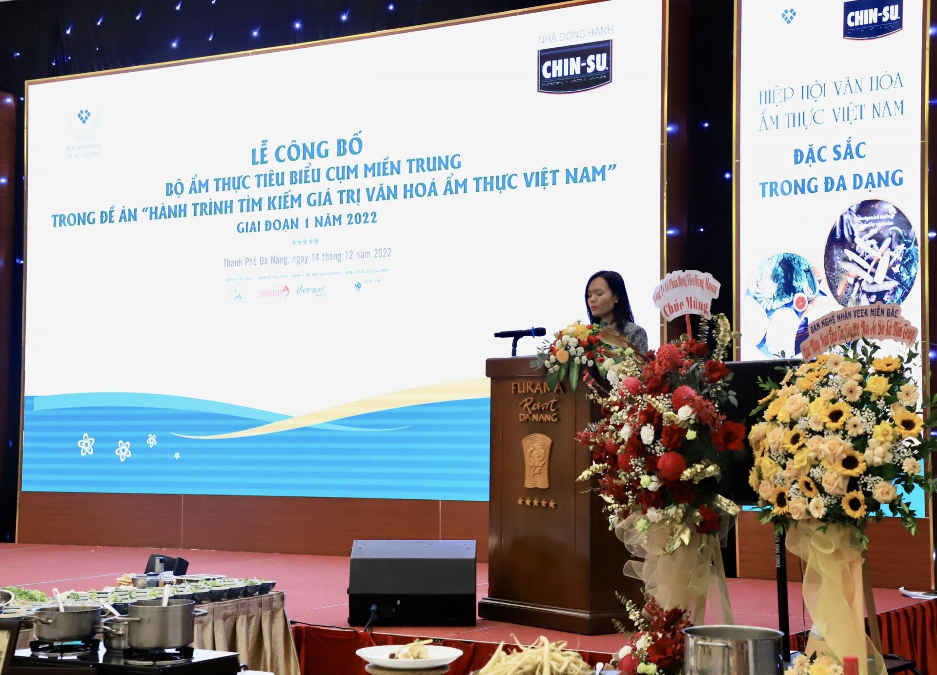 Bà Đinh Hồng Vân, Giám đốc cấp cao ngành hàng gia vị, đại diện công ty Cổ phần Hàng tiêu dùng Masan phát biểu tại buổi Lễ.