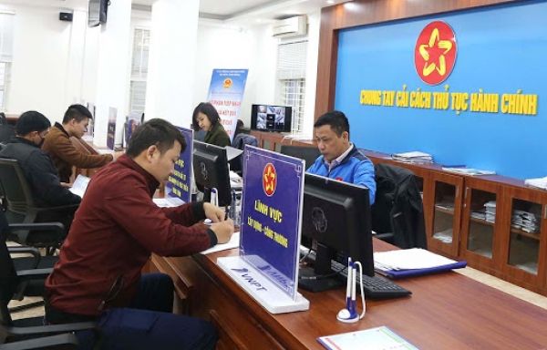 Duy trì việc kiểm tra, chấn chỉnh công tác tiếp nhận và giải quyết TTHC theo cơ chế một cửa, một cửa liên thông trên địa bàn.