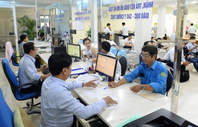 Đẩy mạnh kiện toàn tổ chức bộ máy của cơ quan hành chính nhằm hoạt động có hiệu quả.