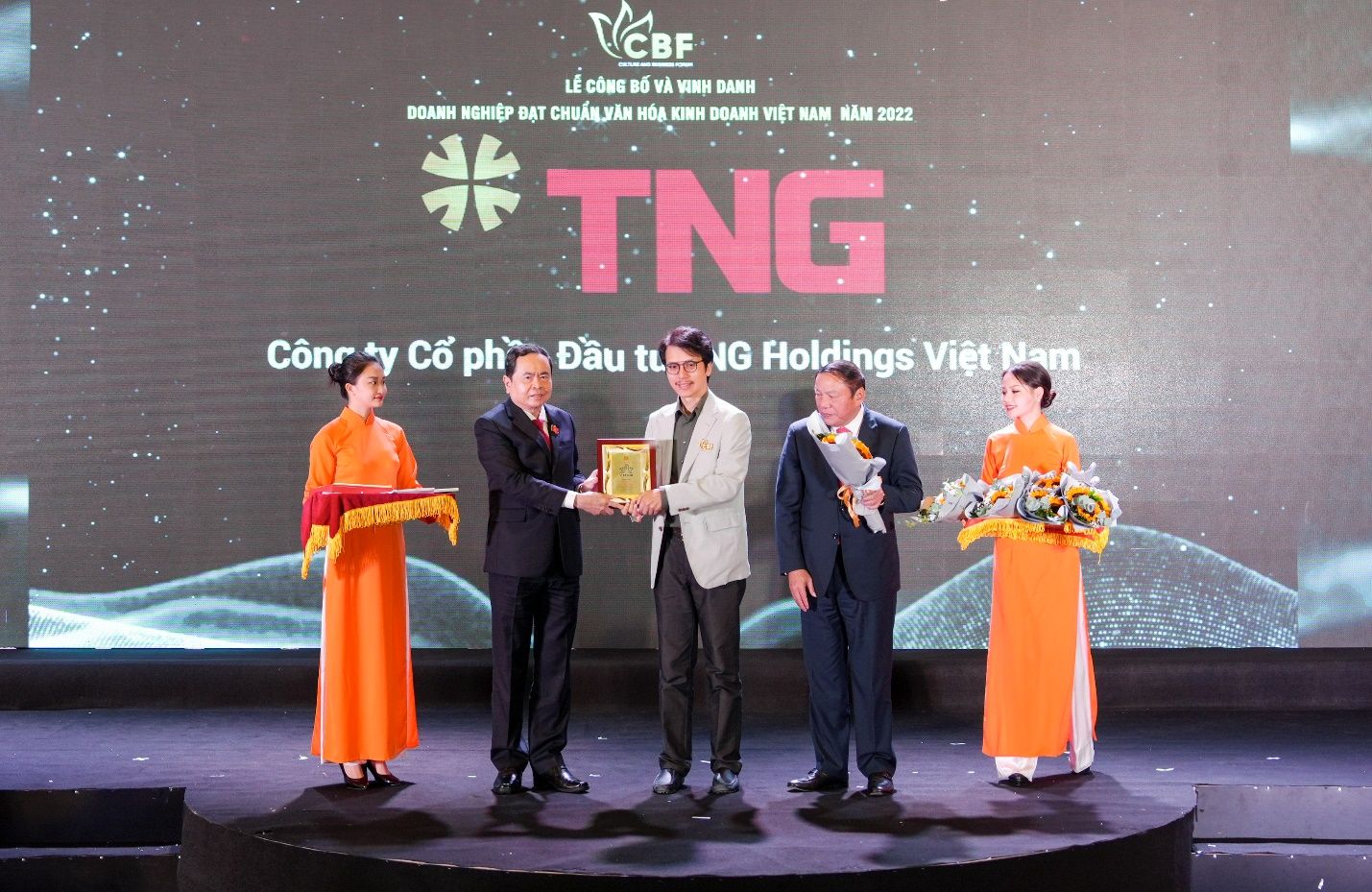 Các hoạt động văn hóa nội bộ tạo cơ hội cho cán bộ nhân viên hiểu và yêu hơn môi trường làm việc.