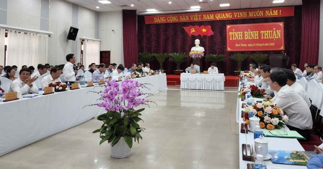 thủ tướng phạm minh chính làm việc với lãnh đạo tỉnh bình thuận hình ảnh 1 thu tuong pham minh chinh lam viec voi lanh dao tinh binh thuan hinh anh 1