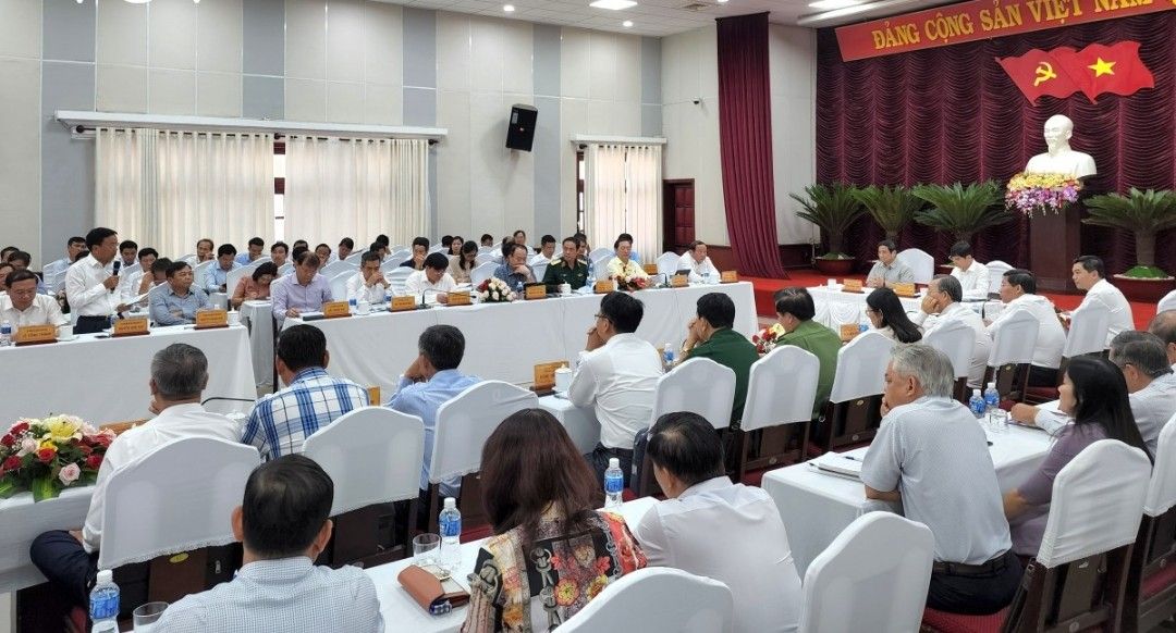 thủ tướng phạm minh chính làm việc với lãnh đạo tỉnh bình thuận hình ảnh 2 thu tuong pham minh chinh lam viec voi lanh dao tinh binh thuan hinh anh 2