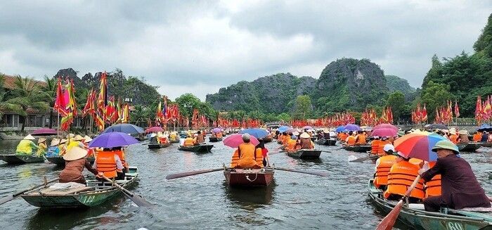 Sự kiện với nhiều hoạt động phục vụ dân dân và du khách.