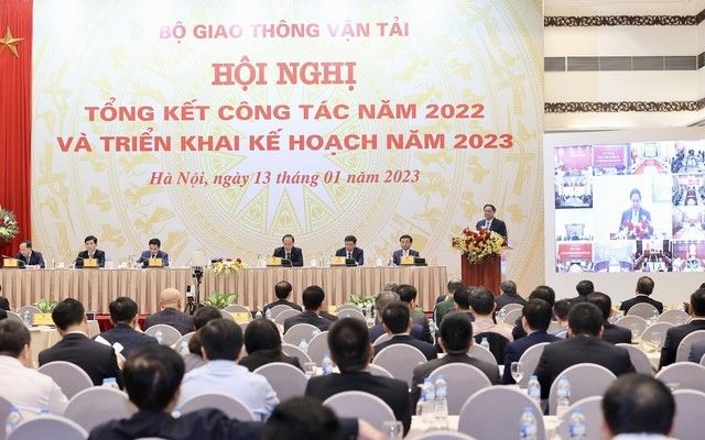 Nghiên cứu xây dựng các dự án kết nối với các nước láng giềng Trung Quốc, Lào, Campuchia