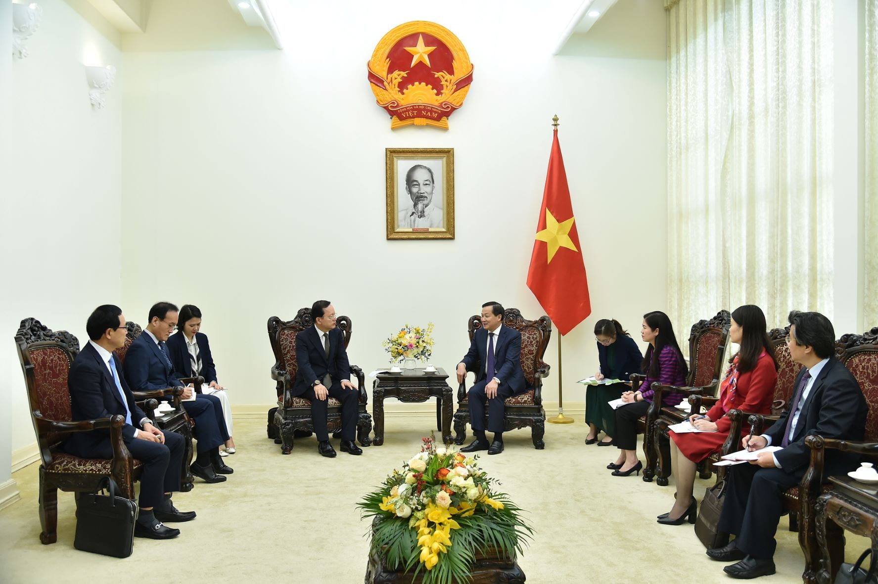 Việt Nam luôn tạo mọi điều kiện thuận lợi nhất cho các nhà đầu tư nước ngoài hợp tác sản xuất kinh doanh, lâu dài