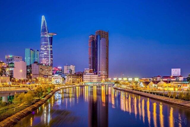 Lần đầu tiên Bộ Chính trị ban hành các Nghị quyết phát triển 6 Vùng chiến lược - Ảnh 3.