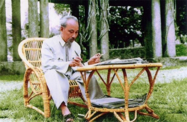 Chủ tịch Hồ Chí Minh - người