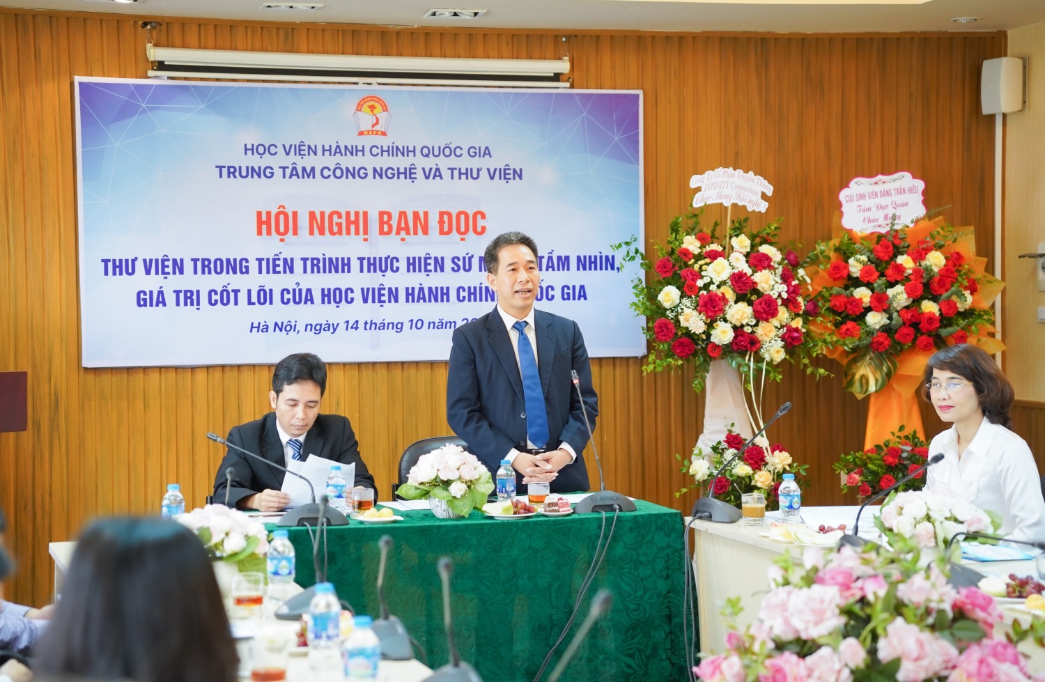 TS. Nguyễn Tiến Hiệp, Giám đốc Trung tâm Công nghệ và Thư viện, Học viện Hành chính Quốc gia phát biểu khai mạc Hội nghị.