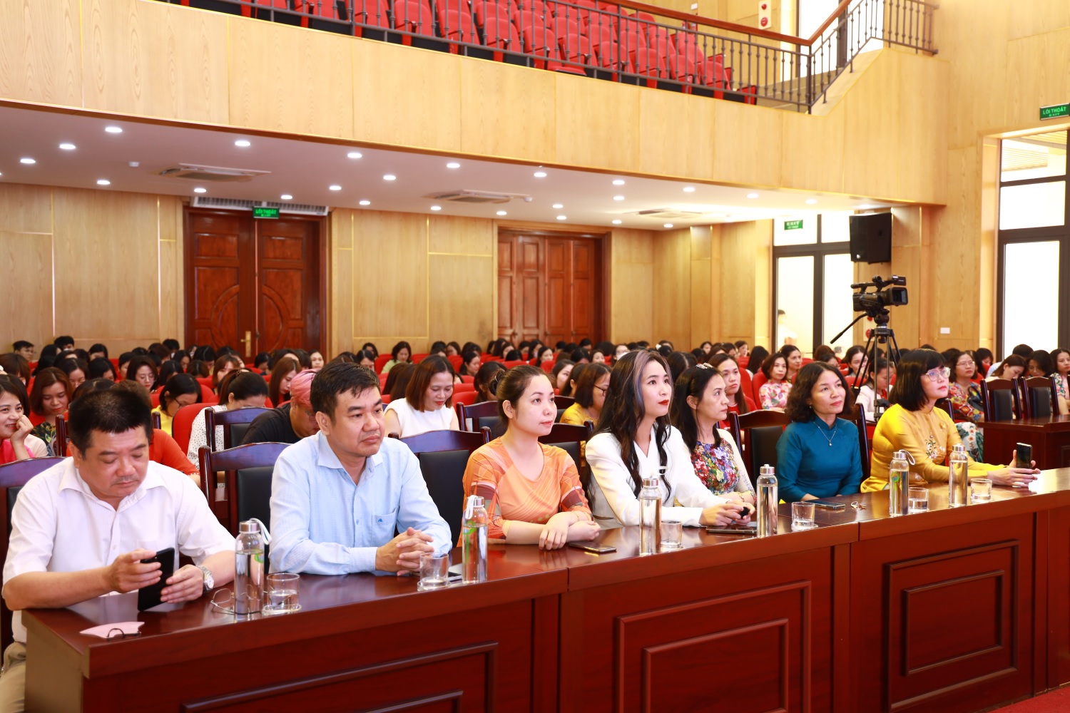 Toàn cảnh chương trình.