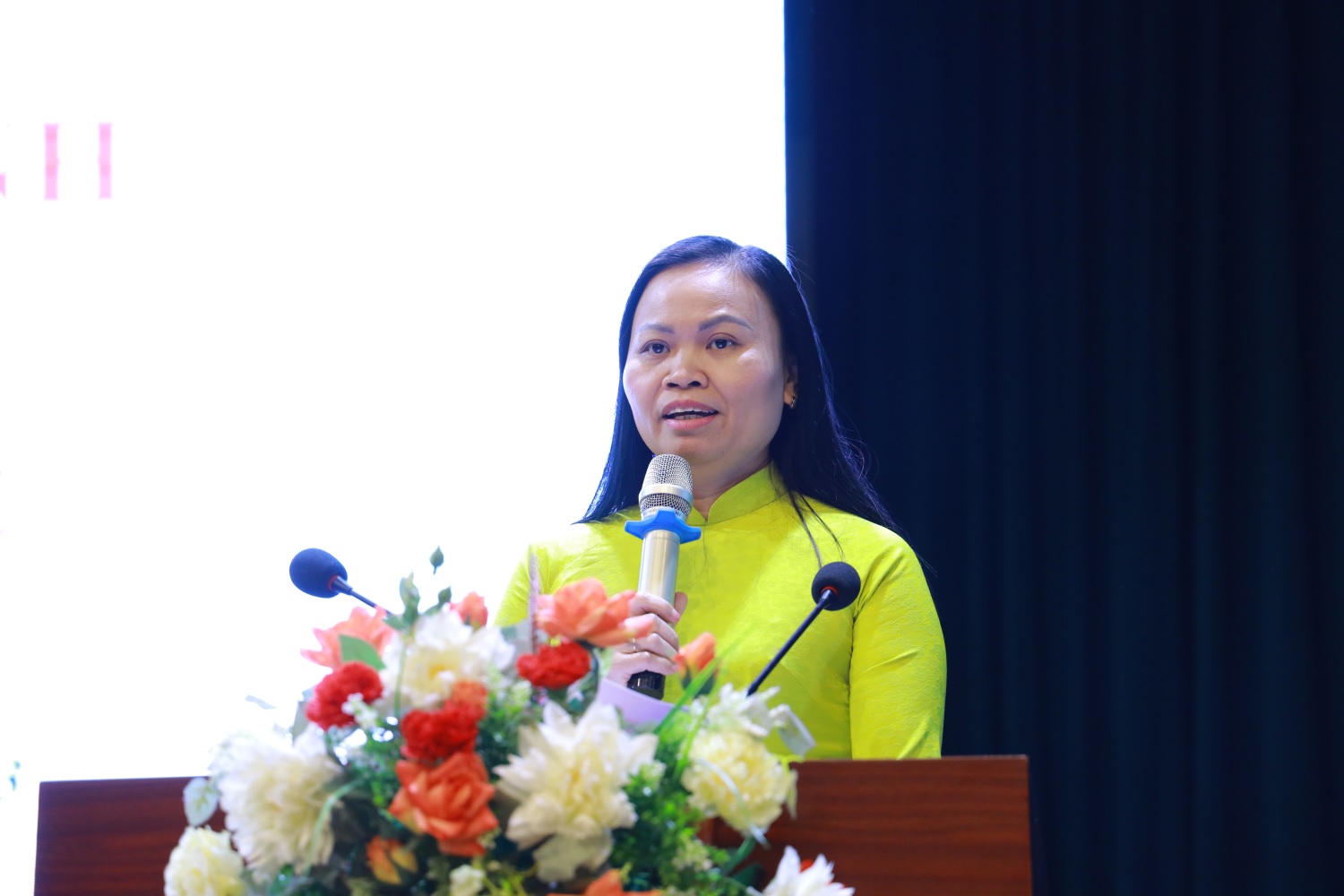 PGS.TS. Nguyễn Thị Thu Hà, Trưởng khoa Khoa học liên ngành phát biểu tại chương trình.