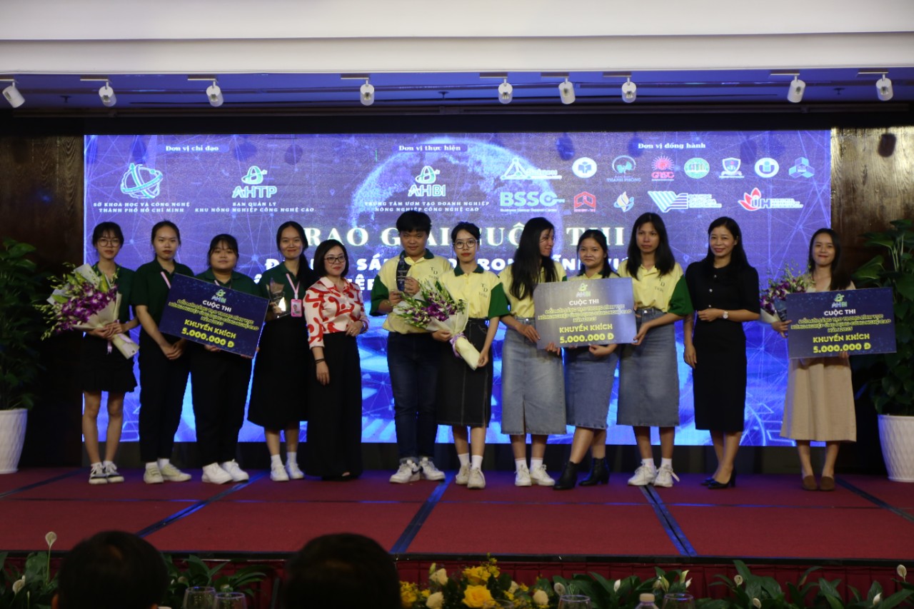 Ts. Nguyễn Thanh Hiền - phó trưởng ban  Ban quản lý Khu Nông Nghiệp Công nghệ cao