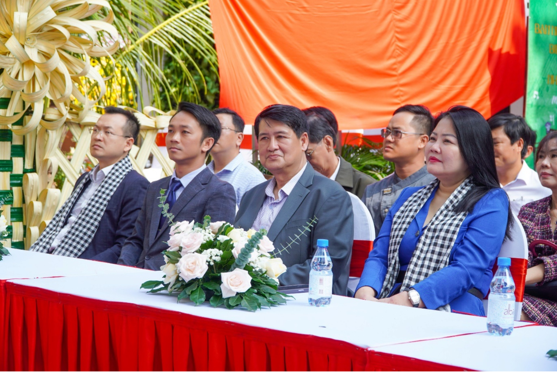 Buổi lễ có sự góp mặt của đại diện Ban lãnh đạo KLC Group và các vị khách quý.