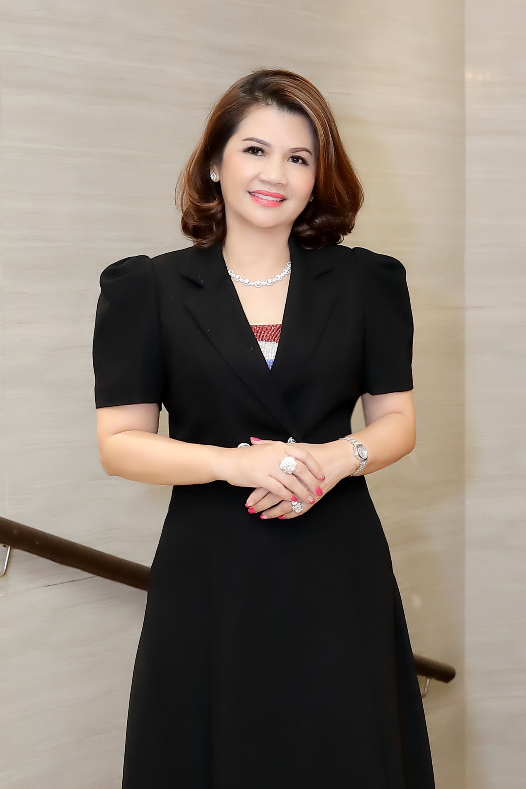 Ngân Nguyễn - Nữ Hoàng Huyền Thoại Generali