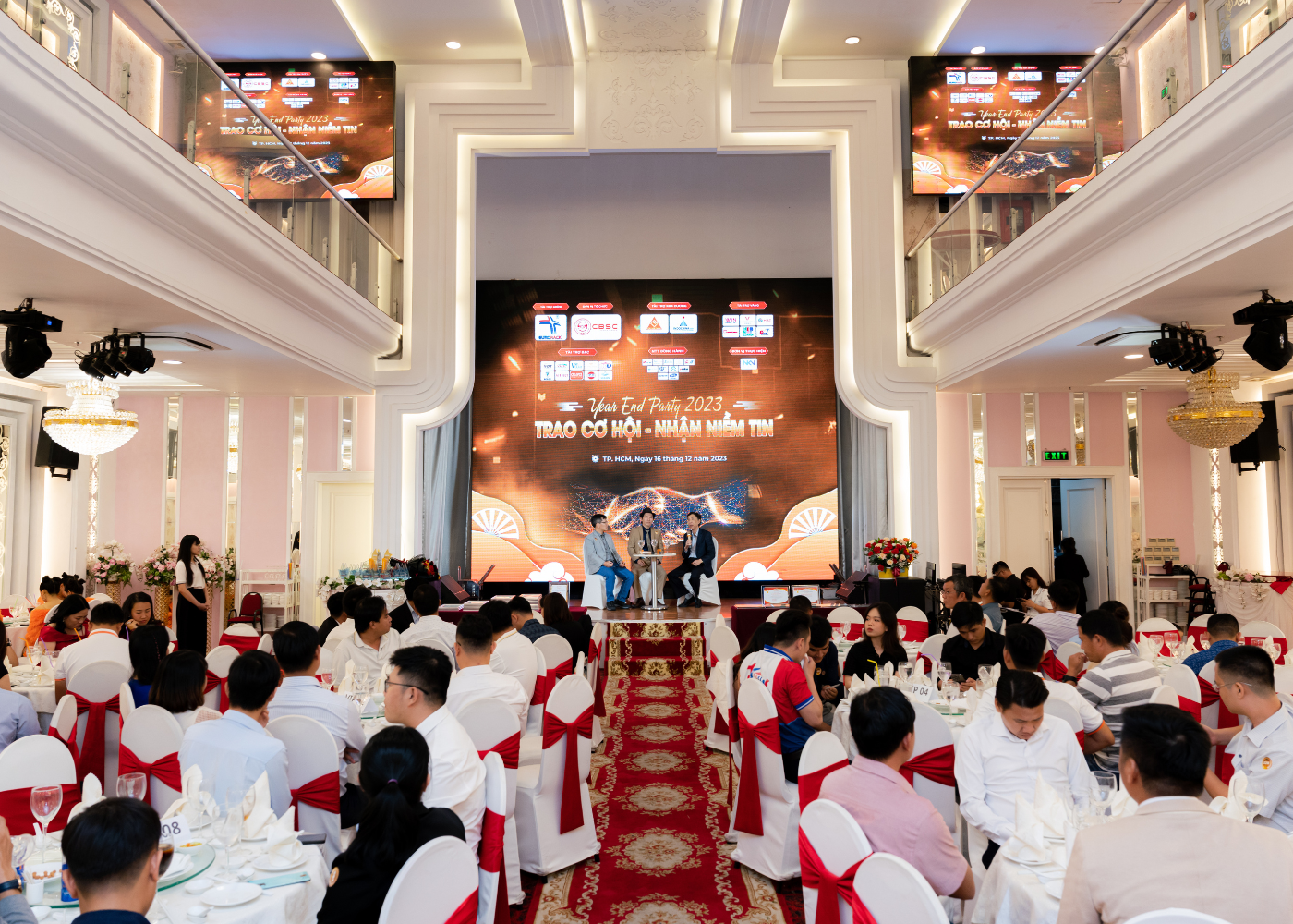 Year End Party CBSC 2023 lần đầu tiên được tổ chức chuyên nghiệp, chỉn chu, mang đến sự mới mẻ, thoải mái cho các thành viên