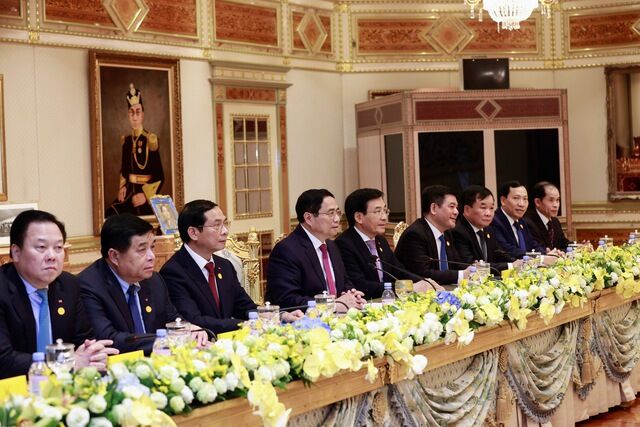 Tăng cường kết nối hai nền kinh tế, thúc đẩy quan hệ Đối tác Toàn diện Việt Nam-Brunei - Ảnh 4. Tăng cường kết nối hai nền kinh tế, thúc đẩy quan hệ Đối tác Toàn diện Việt Nam-Brunei - Ảnh 4.