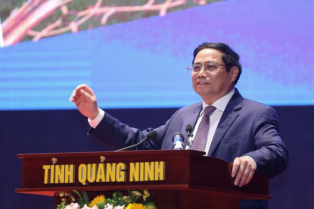 Vùng Đồng bằng sông Hồng phải dẫn dắt quá trình cơ cấu lại nền kinh tế và chuyển đổi mô hình tăng trưởng của cả nước - Ảnh 3. Vùng Đồng bằng sông Hồng phải dẫn dắt quá trình cơ cấu lại nền kinh tế và chuyển đổi mô hình tăng trưởng của cả nước - Ảnh 3.