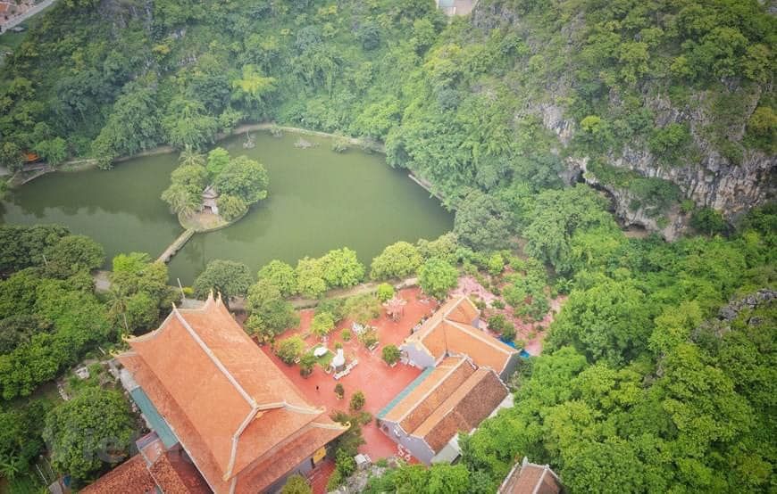 Quần thể di tích núi Hoàng Xá – một di tích lịch sử, văn hóa có giá trị đặc biệt với cảnh quan tự nhiên đẹp độc đáo.
