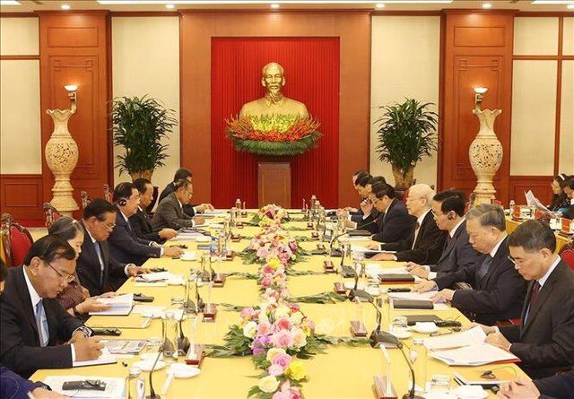 Tăng cường quan hệ hợp tác giữa Đảng Cộng sản Việt Nam và Đảng Nhân dân Campuchia - Ảnh 2. Tăng cường quan hệ hợp tác giữa Đảng Cộng sản Việt Nam và Đảng Nhân dân Campuchia - Ảnh 2.