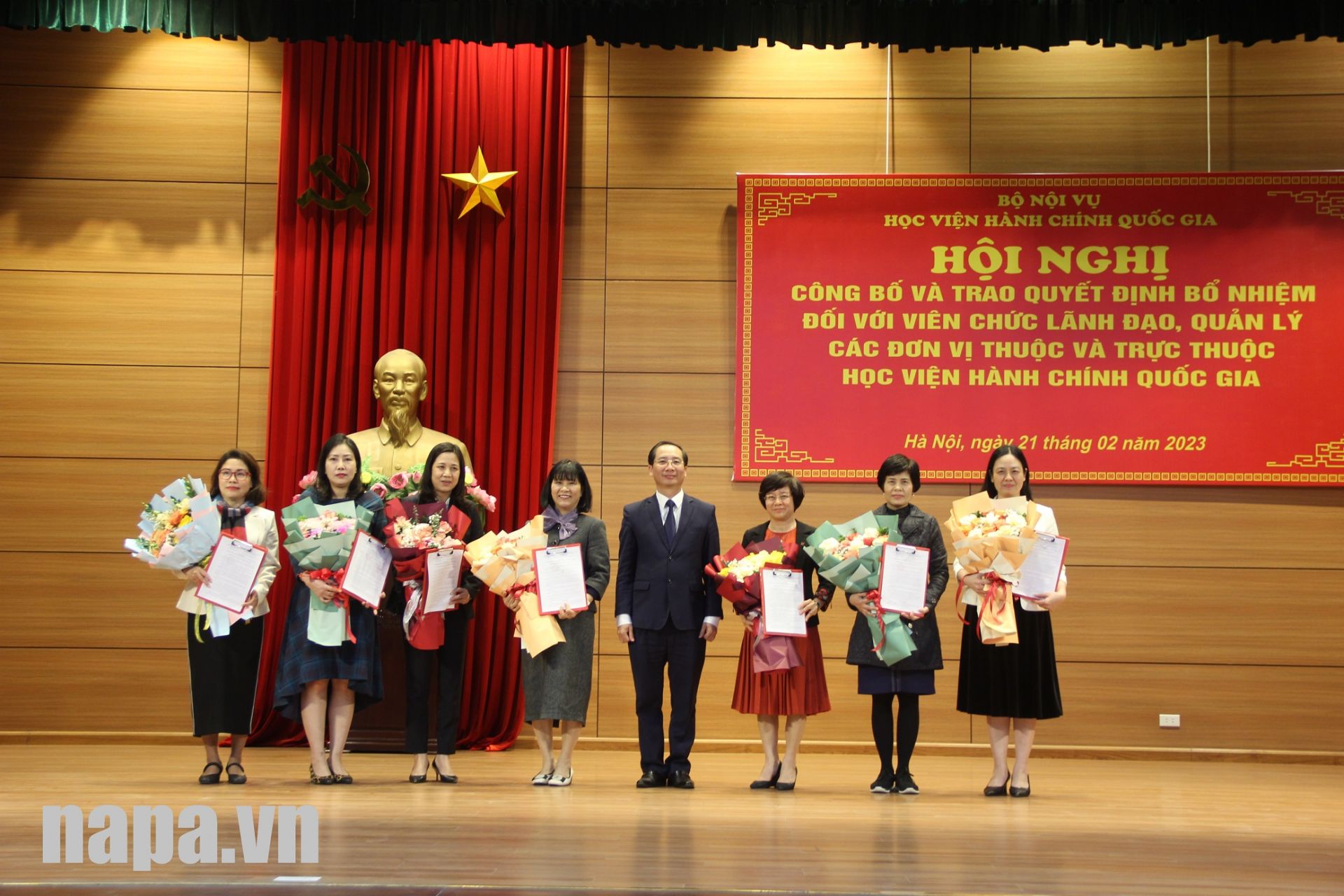Trao quyết định bổ nhiệm
