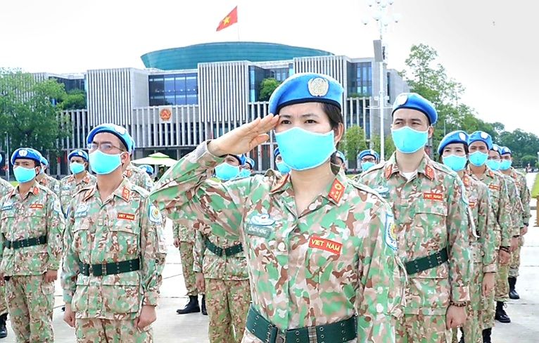 Xây dựng và phát huy nguồn lực con người trong thực hiện chủ trương bảo vệ Tổ quốc từ sớm, từ xa
