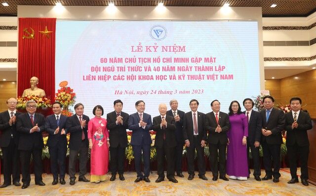 Phát huy tối đa tiềm năng, sức sáng tạo của đội ngũ trí thức - Ảnh 2. Phát huy tối đa tiềm năng, sức sáng tạo của đội ngũ trí thức - Ảnh 2.