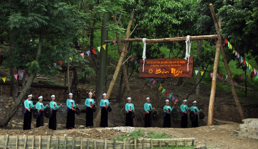 Tân Lạc