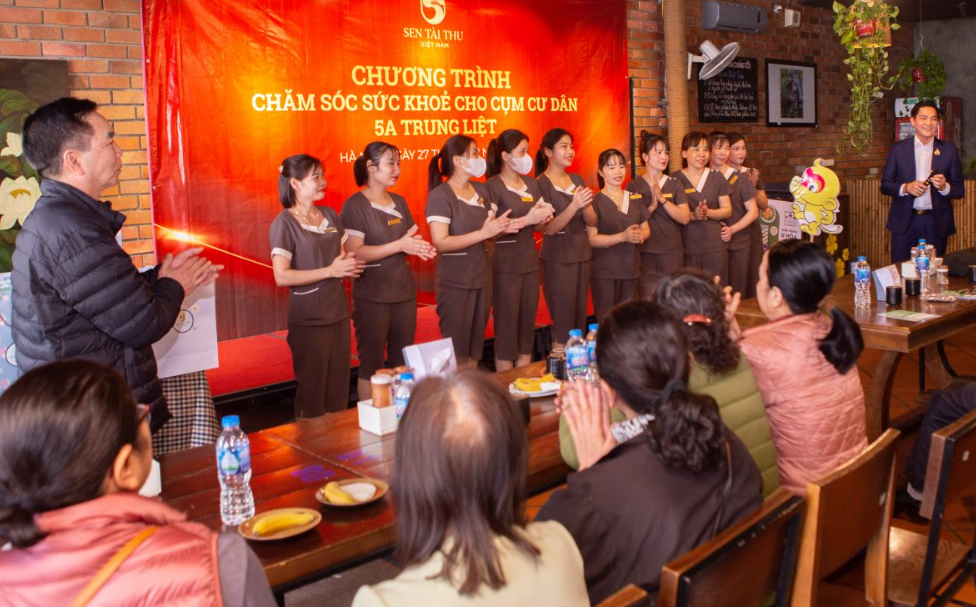 Sen Tài Thu giao mầm hạnh phúc