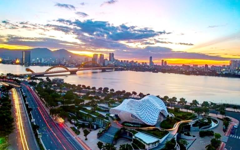 Xây dựng và bảo vệ Tổ Quốc: Mối quan hệ giữa ổn định và phát triển