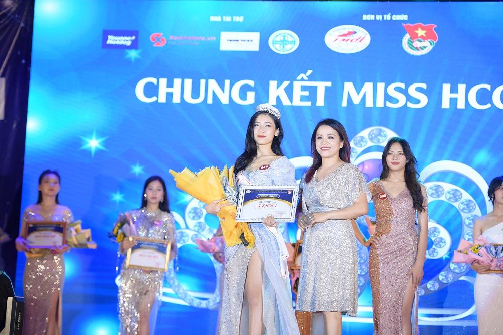 tan-hoa-khoi-2023-truong-cao-dang-thuong-mai-va-du-lich-ha-noi--n6.jpg