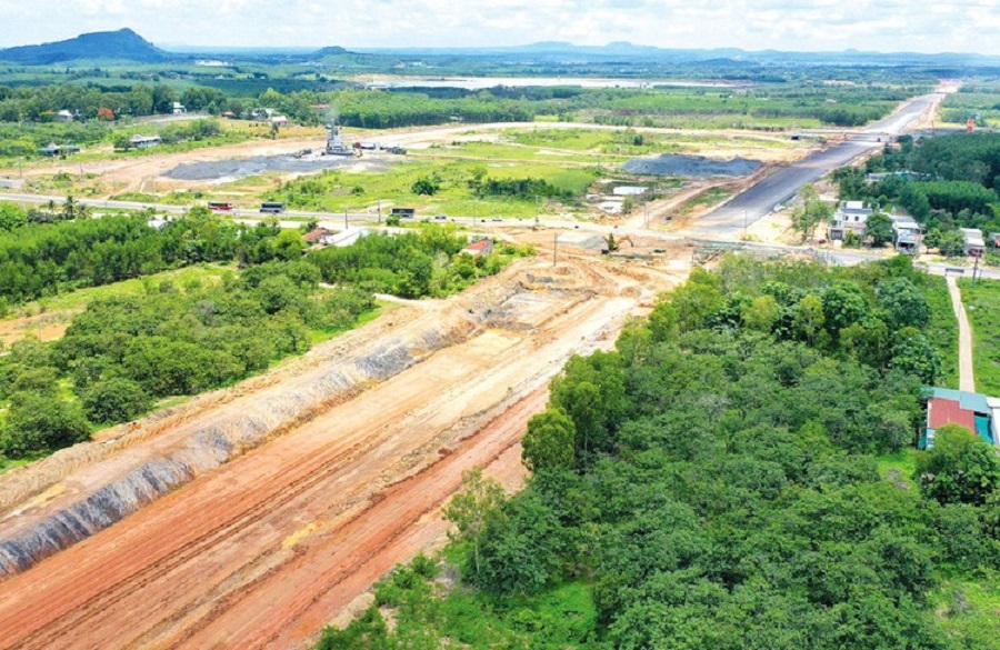 Cao tốc Chí Thạnh - Vân Phong gặp khó vì chậm bàn giao mặt bằng