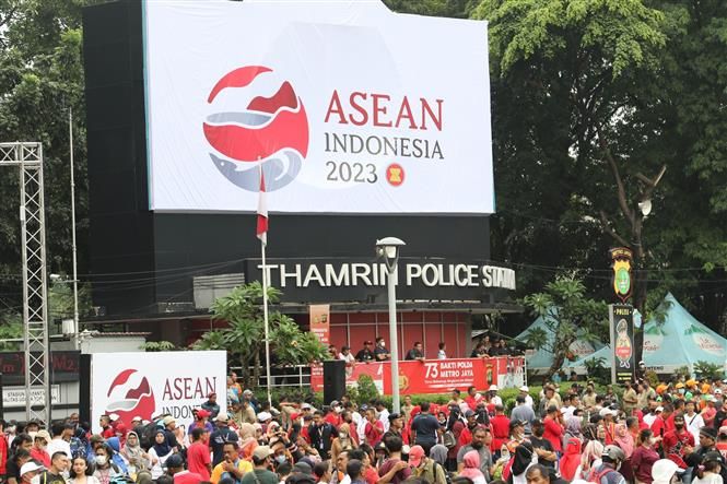 Hội nghị Cấp cao ASEAN 42: Tập trung thảo luận các vấn đề nội khối