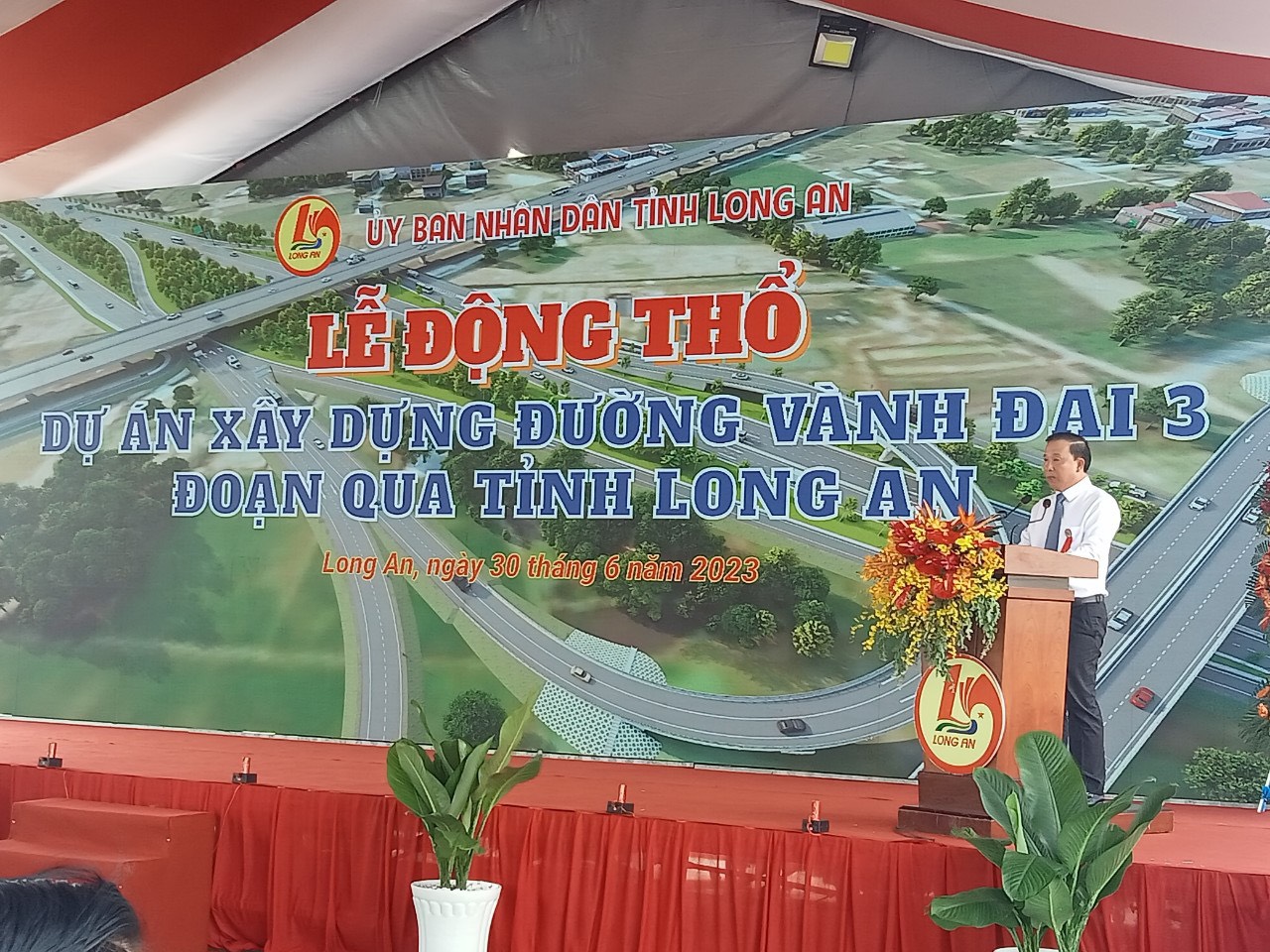 Ông Nguyễn Văn Út - Chủ tịch Ủy ban nhân dân tỉnh Long An phát biểu